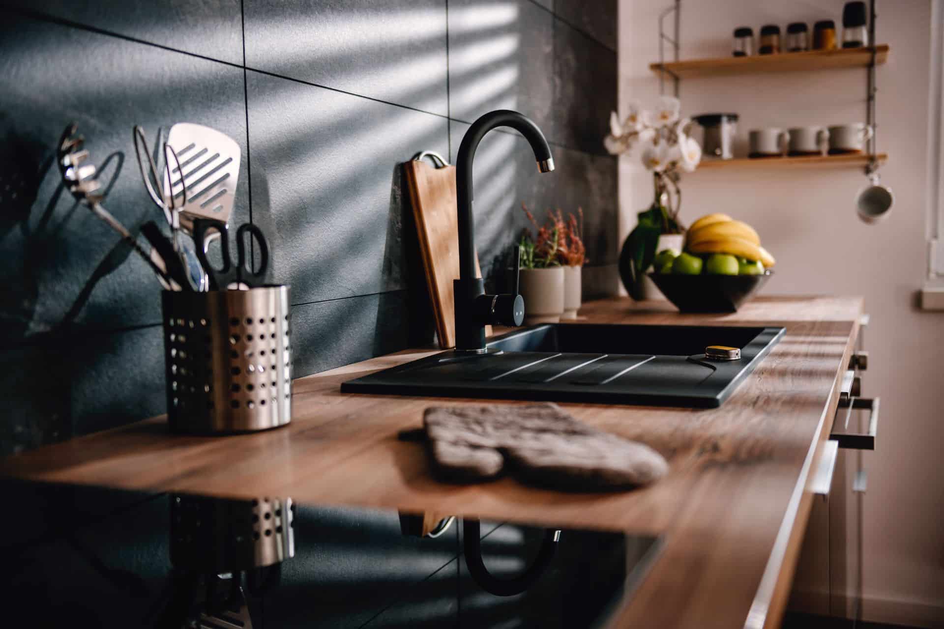 black kitchen faucet